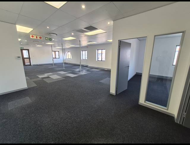 203M² OFFICE TO LET IN RIVONIA